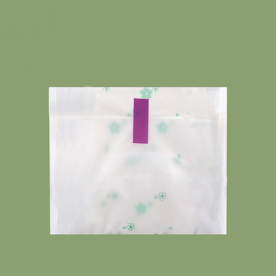 抗菌性の有機性綿の生理用ナプキンはパルプにする無香料のマキシのパッドを膨らむ