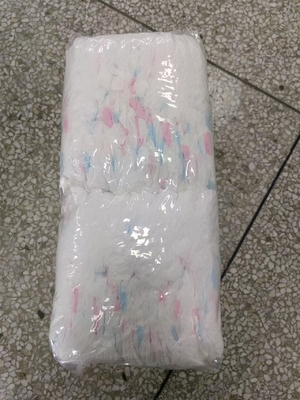 非編まれた生地の赤ん坊はズボンのおむつの使い捨て可能な等級Bを抜く