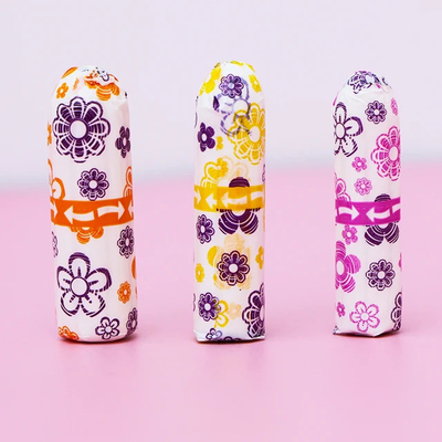 卸し売り女らしい衛生学の吸収剤のMenstrual使い捨て可能な綿のタンポンの試供品